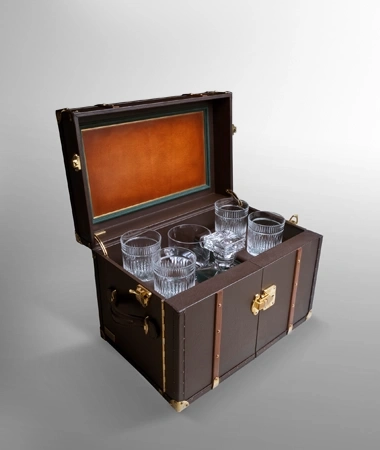 Bar Steamer Trunks