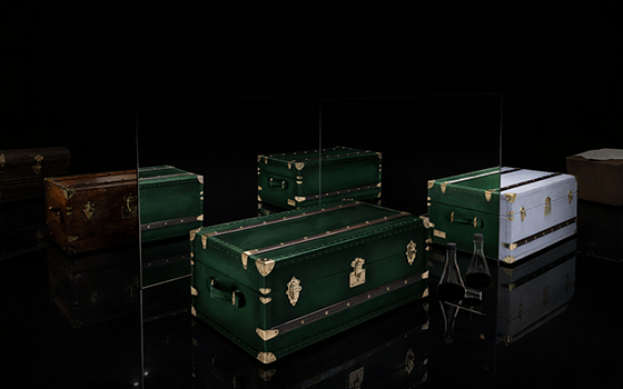 Classic steamer trunks