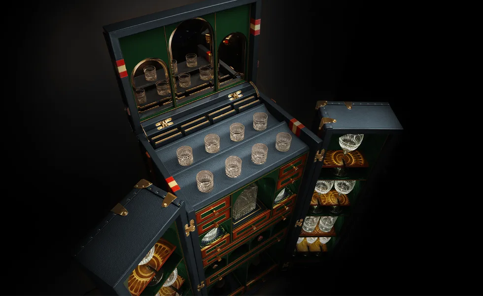 BAR Cabinet trunks