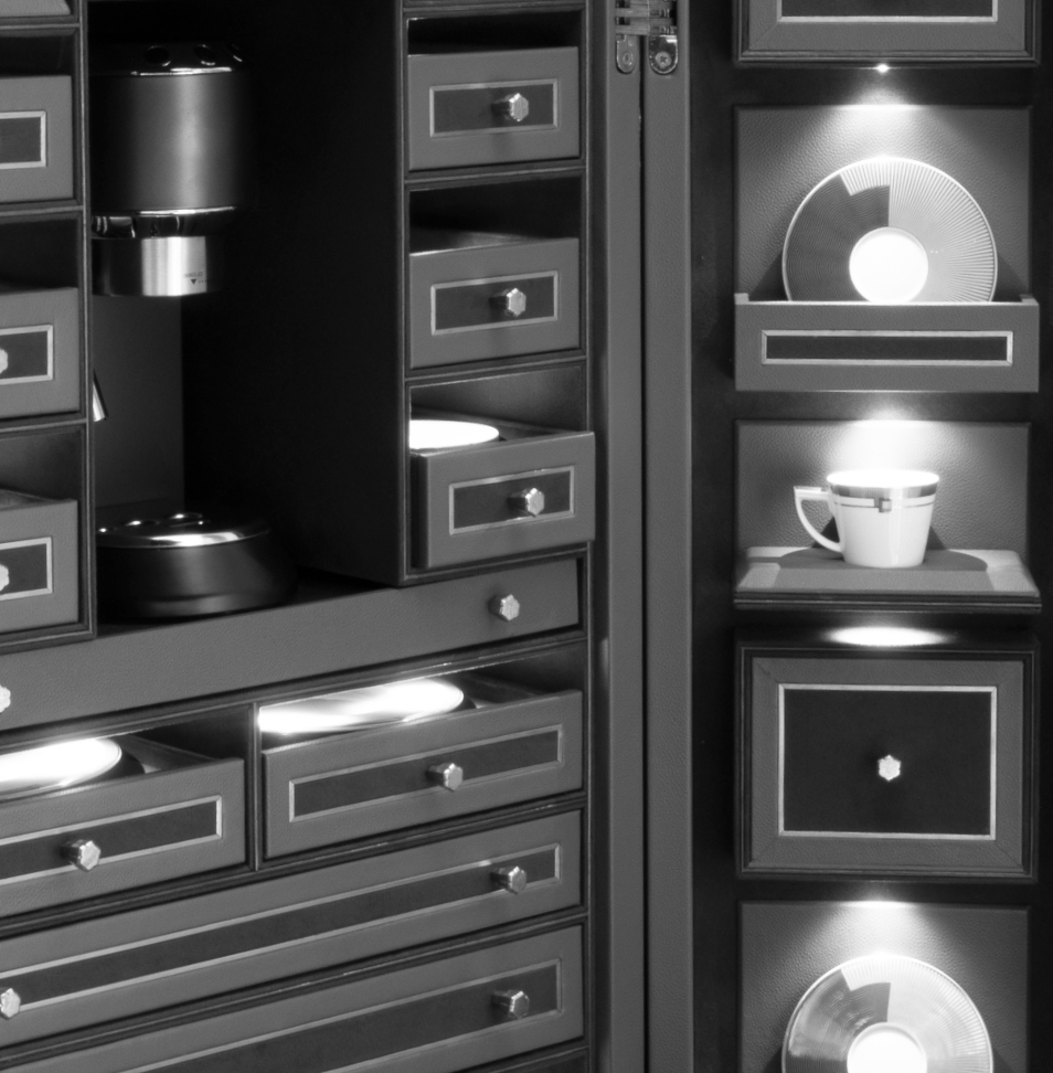 tea and coffee trunk