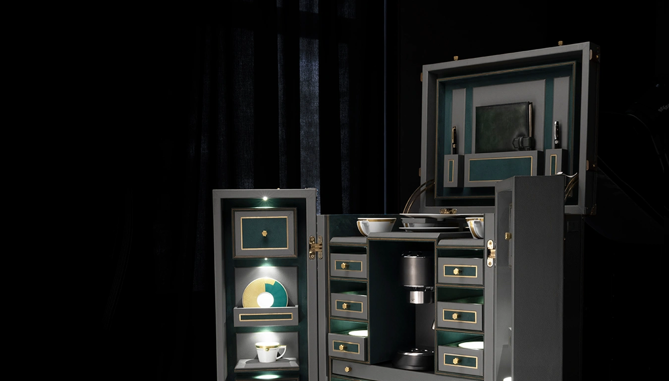 small-tea-and-coffee-trunk