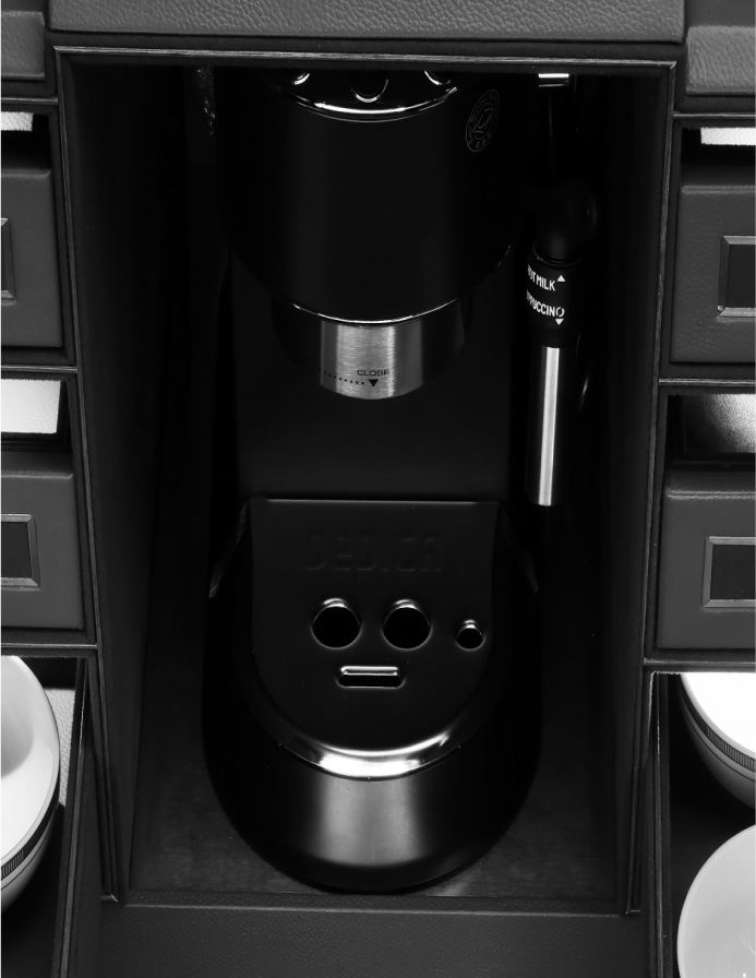 small-tea-and-coffee-trunk