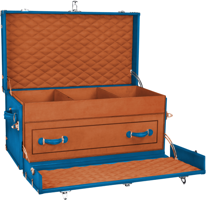 Steamer trunk (with one drawer)